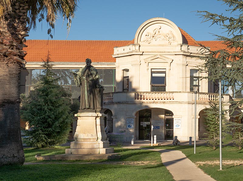 Saint Eloi Hospital